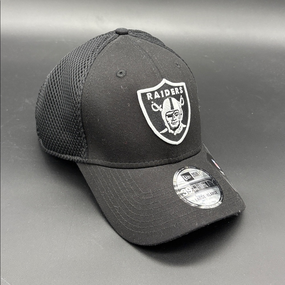 Las Vegas Raiders New Era Men’s Black 39Thirty Fitted Hat